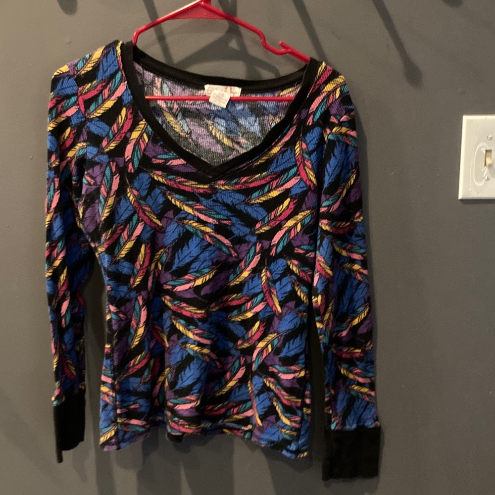 Op size large feather boho waffle knit   Juniors great condition